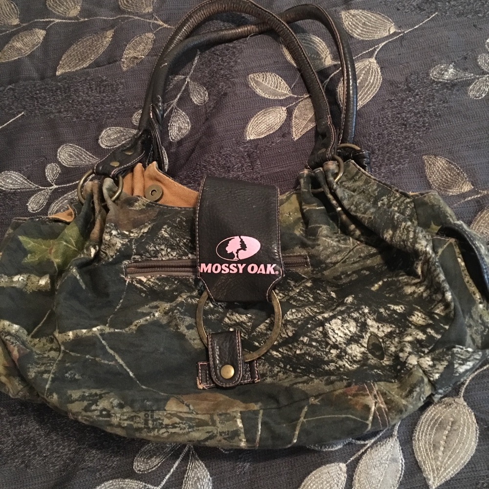 Mossy Oak Purse